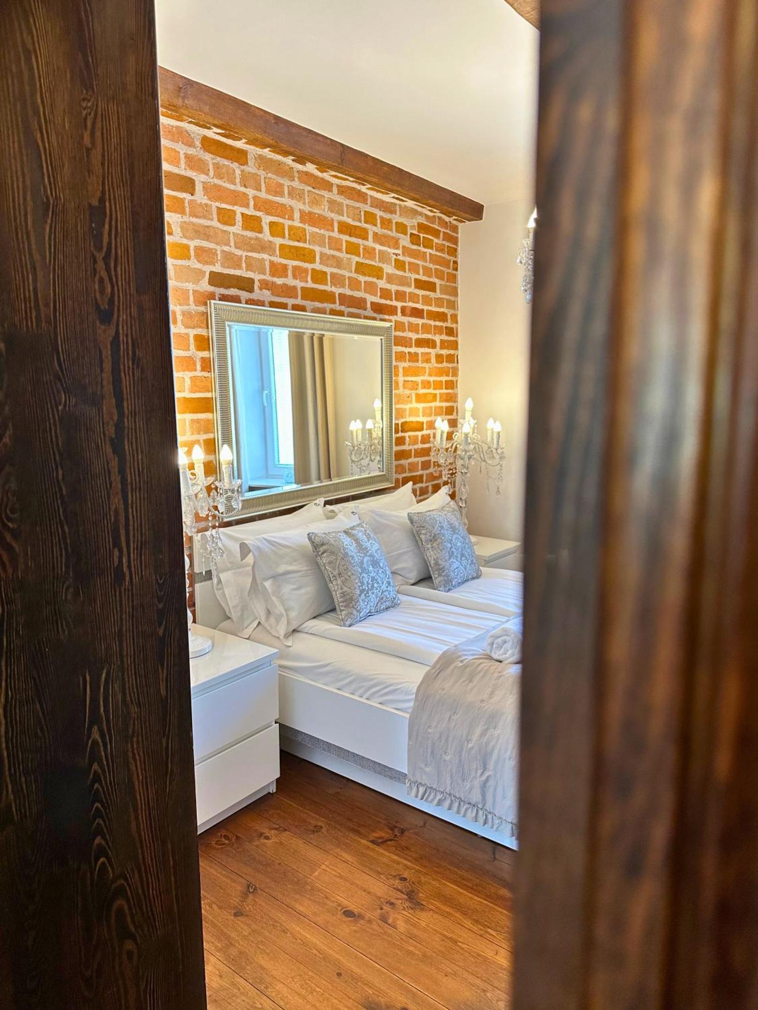 Perfect Stay - "Campari Glam Apartments" Torun Exterior photo